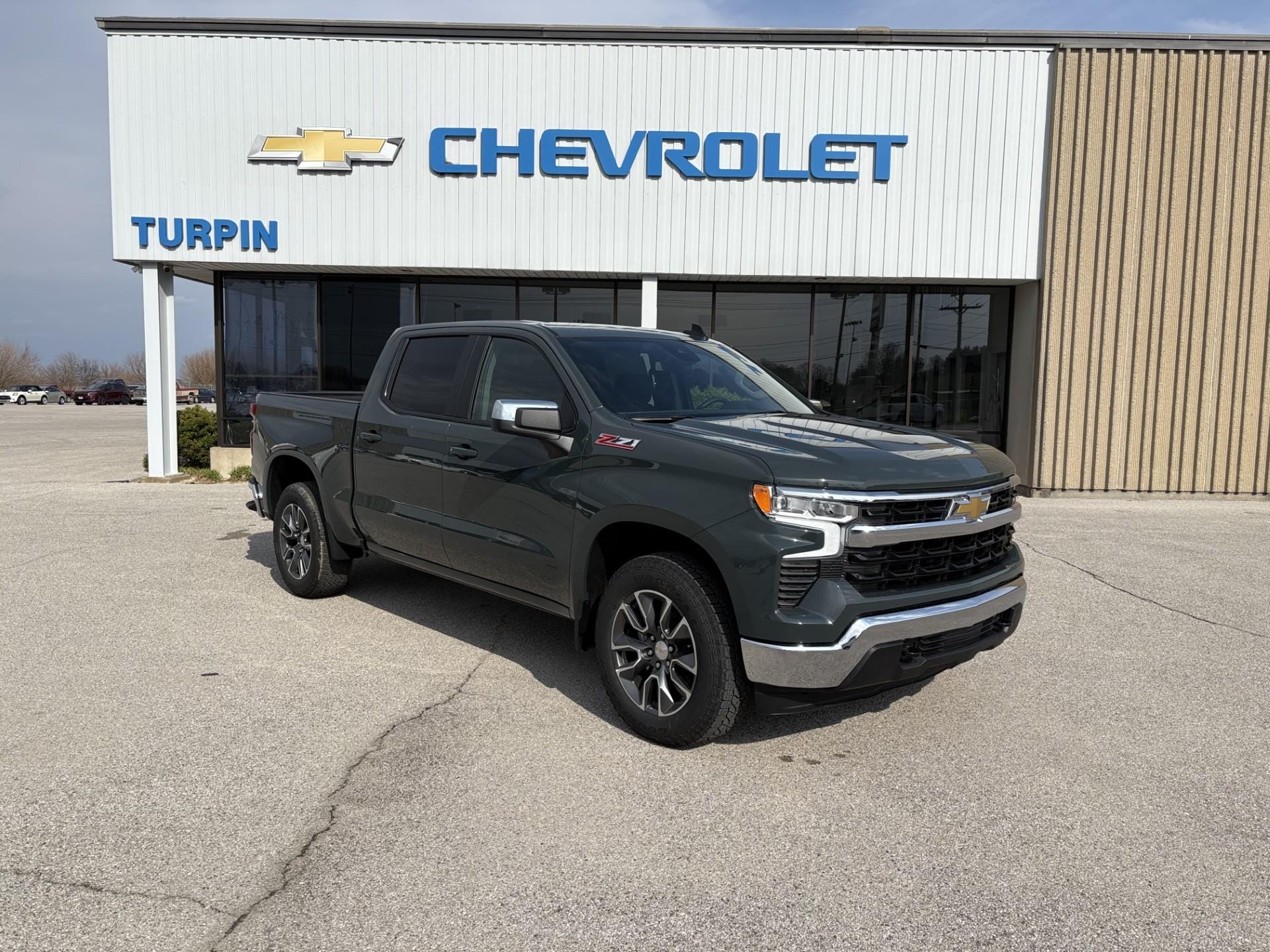 2025 Chevrolet Silverado 1500 1GCUKDED3SZ257361